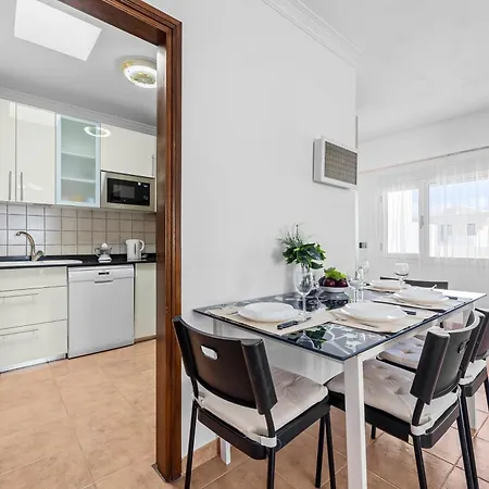 아파트 Home2book Stunning & Terrace