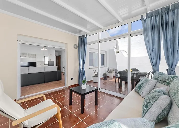 Daire Home2book Stunning & Terrace *